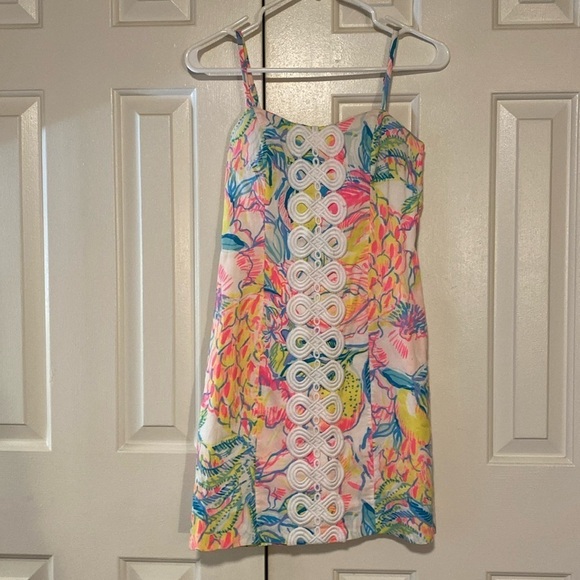 Lilly Pulitzer Sundress Size 00 in Like New Condition - Picture 1 of 10